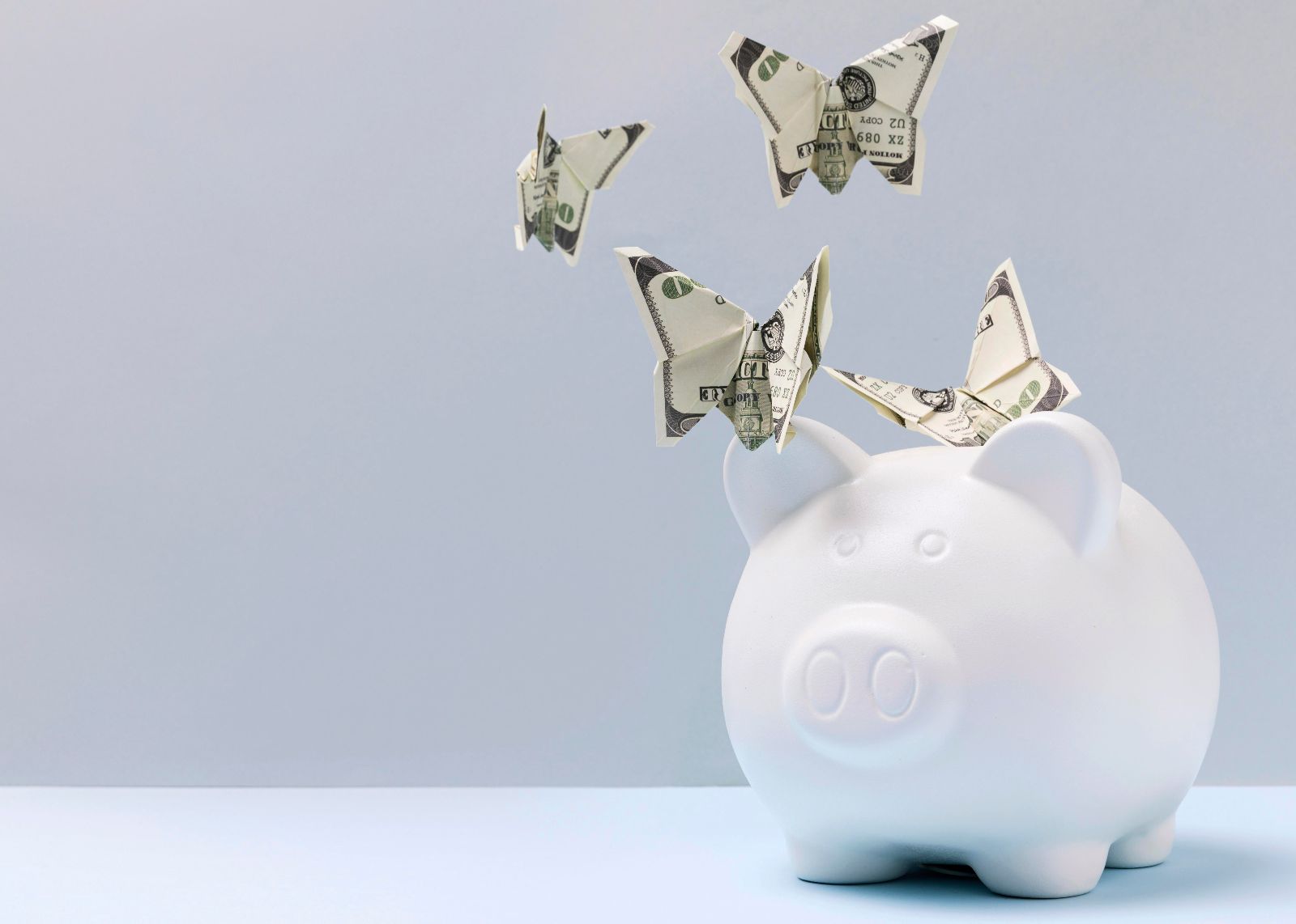 Czy warto trzymać oszczędności na zwykłym koncie osobistym?