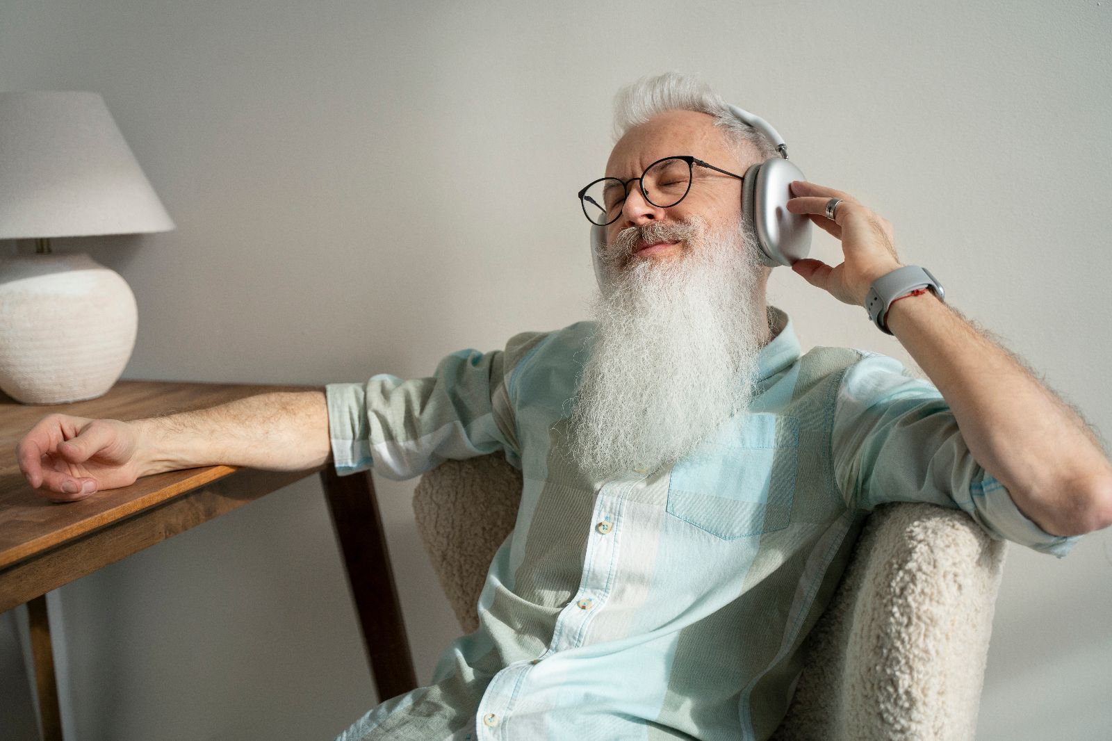 Czy trzymanie gotówki w kilku miejscach naprawdę uspokaja